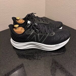 New Balance v4” FuelCell Rebel v4 Mens Size 12
